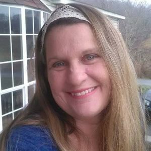 Meet your Posher, Hollie